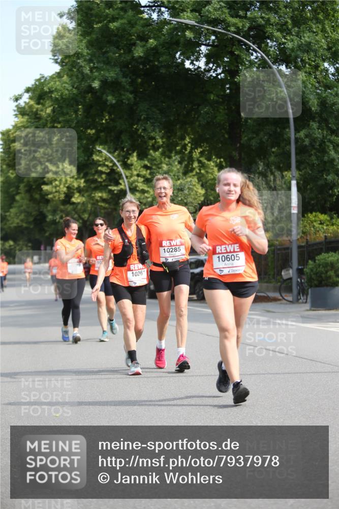 15.06.2025 - REWE Women's Run Jannik Wohlers http://msf.ph/oto/7937978 15.06.2025 09:55:45 Laufen 10285, 10, 10261, 10605 meine-sportfotos.de