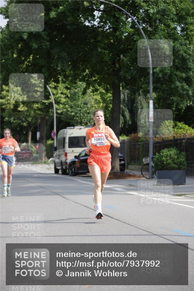 15.06.2025 - REWE Women's Run Jannik Wohlers http://msf.ph/oto/7937992 15.06.2025 08:43:45 Laufen 10334, 10859 meine-sportfotos.de