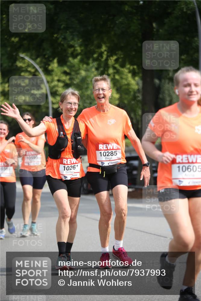 15.06.2025 - REWE Women's Run Jannik Wohlers http://msf.ph/oto/7937993 15.06.2025 09:55:46 Laufen 0389, 10595, 10261, 10285, 10605 meine-sportfotos.de