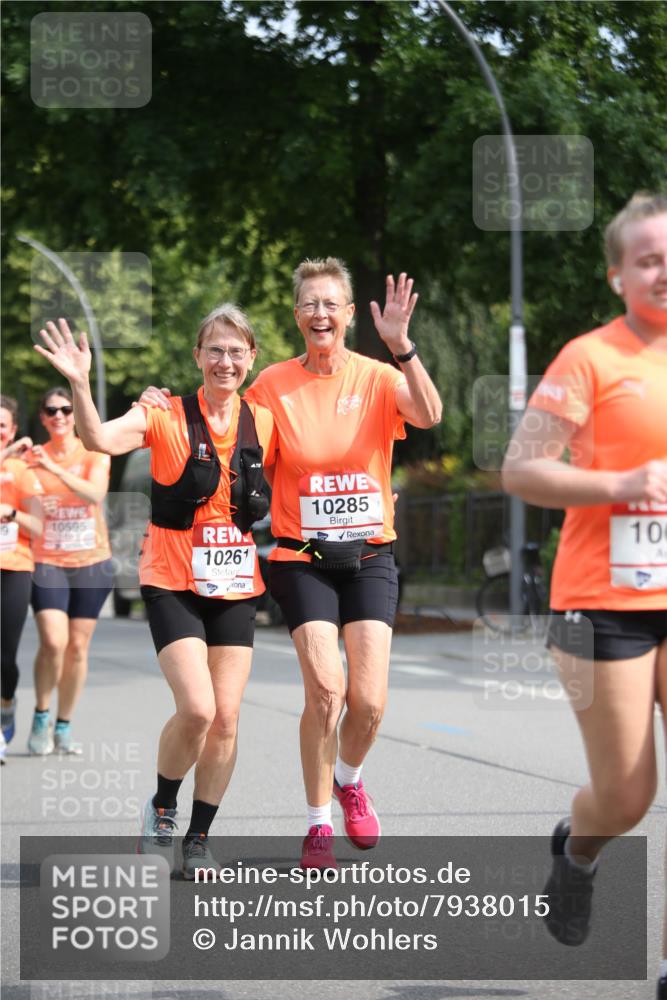 15.06.2025 - REWE Women's Run Jannik Wohlers http://msf.ph/oto/7938015 15.06.2025 09:55:46 Laufen 10595, 10261, 10285, 27, 10 meine-sportfotos.de