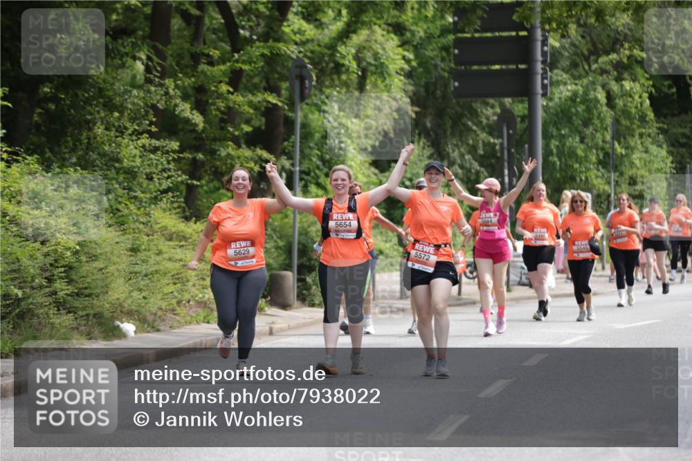 15.06.2025 - REWE Women's Run Jannik Wohlers http://msf.ph/oto/7938022 15.06.2025 10:14:18 Laufen 5629, 5654, 5572, 5684, 5545 meine-sportfotos.de