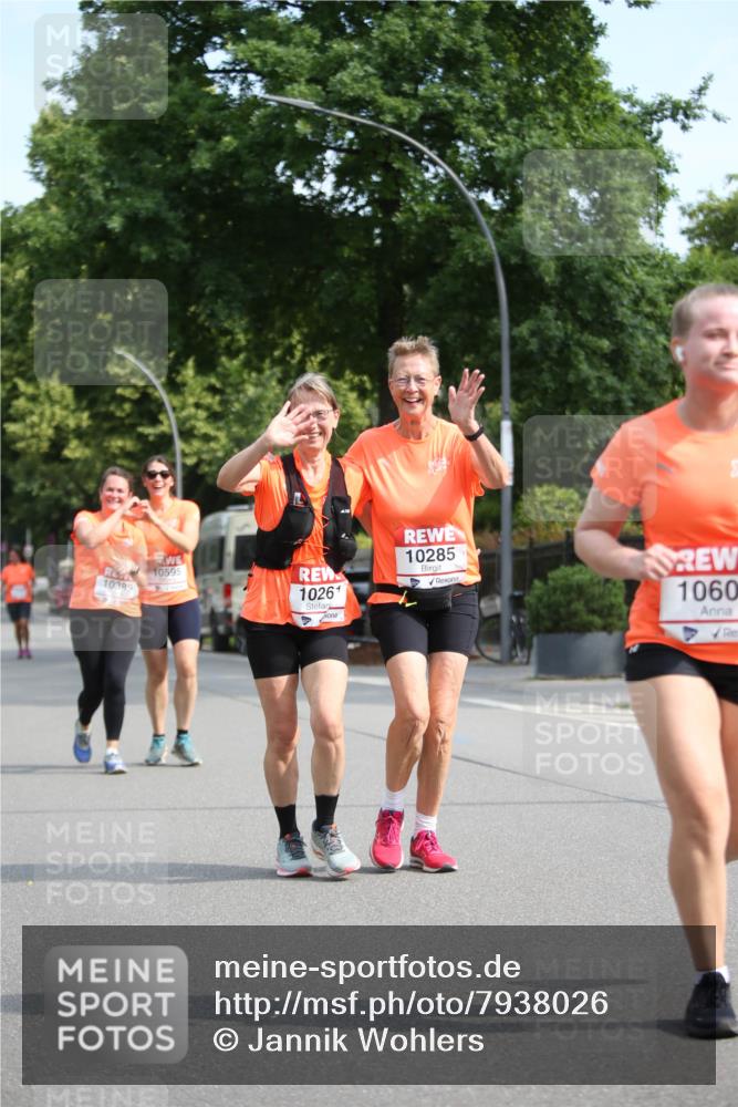 15.06.2025 - REWE Women's Run Jannik Wohlers http://msf.ph/oto/7938026 15.06.2025 09:55:47 Laufen 10389, 10595, 10285, 10261, 1060 meine-sportfotos.de