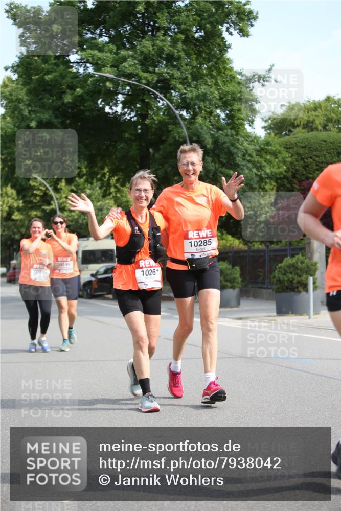 15.06.2025 - REWE Women's Run Jannik Wohlers http://msf.ph/oto/7938042 15.06.2025 09:55:47 Laufen 10389, 0595, 10285, 10261 meine-sportfotos.de