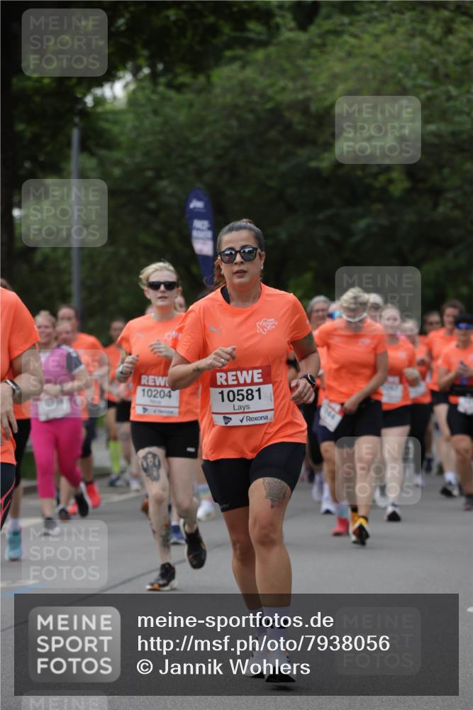 15.06.2025 - REWE Women's Run Jannik Wohlers http://msf.ph/oto/7938056 15.06.2025 08:27:12 Laufen 10204, 10581, 2, 2 meine-sportfotos.de