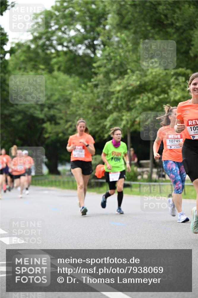 15.06.2025 - REWE Women's Run Dr. Thomas Lammeyer http://msf.ph/oto/7938069 15.06.2025 09:19:59 Laufen 12102, 10745, 105 meine-sportfotos.de