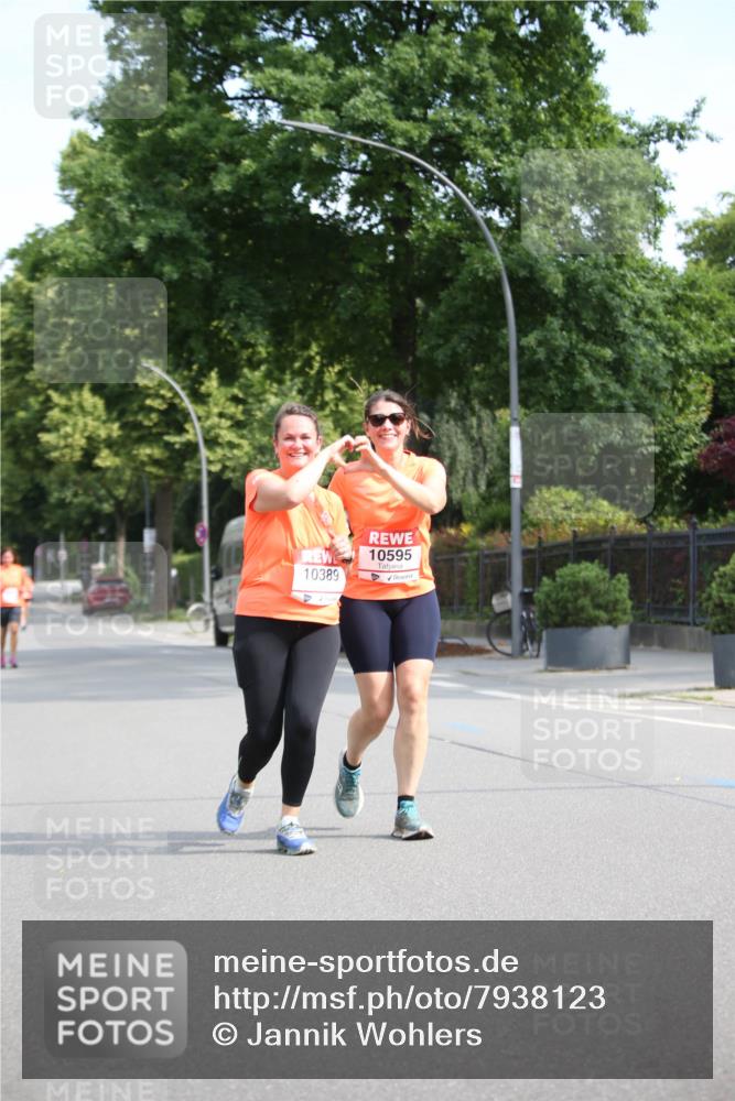 15.06.2025 - REWE Women's Run Jannik Wohlers http://msf.ph/oto/7938123 15.06.2025 09:55:49 Laufen 10389, 10595 meine-sportfotos.de