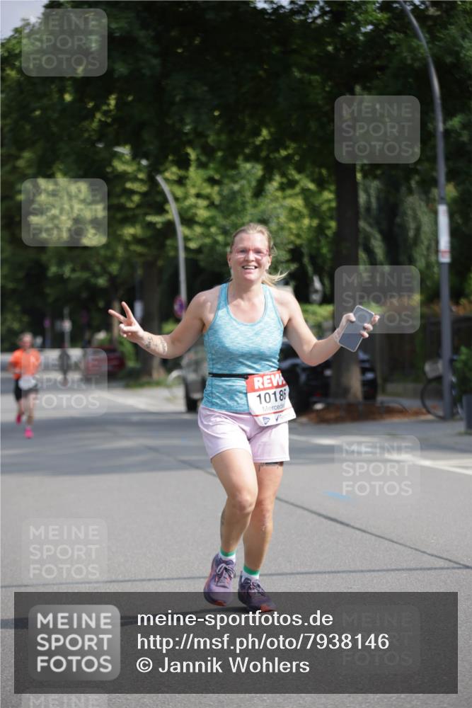 15.06.2025 - REWE Women's Run Jannik Wohlers http://msf.ph/oto/7938146 15.06.2025 08:43:51 Laufen 10186 meine-sportfotos.de