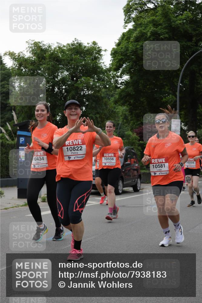 15.06.2025 - REWE Women's Run Jannik Wohlers http://msf.ph/oto/7938183 15.06.2025 08:27:14 Laufen 10434, 10822, 10556, 10581, 10204 meine-sportfotos.de