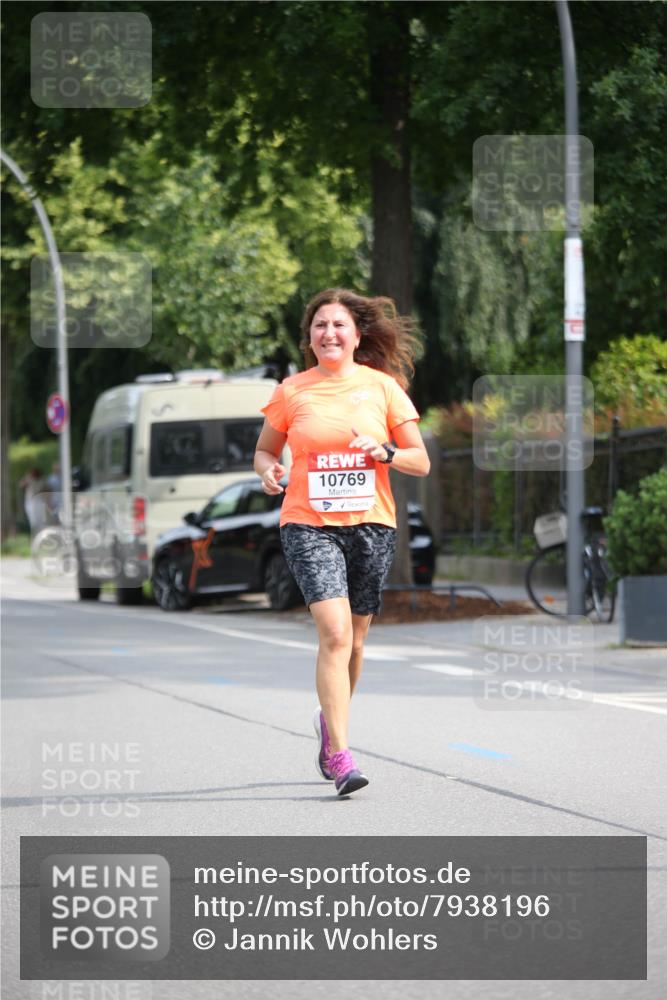 15.06.2025 - REWE Women's Run Jannik Wohlers http://msf.ph/oto/7938196 15.06.2025 09:55:58 Laufen 10769 meine-sportfotos.de