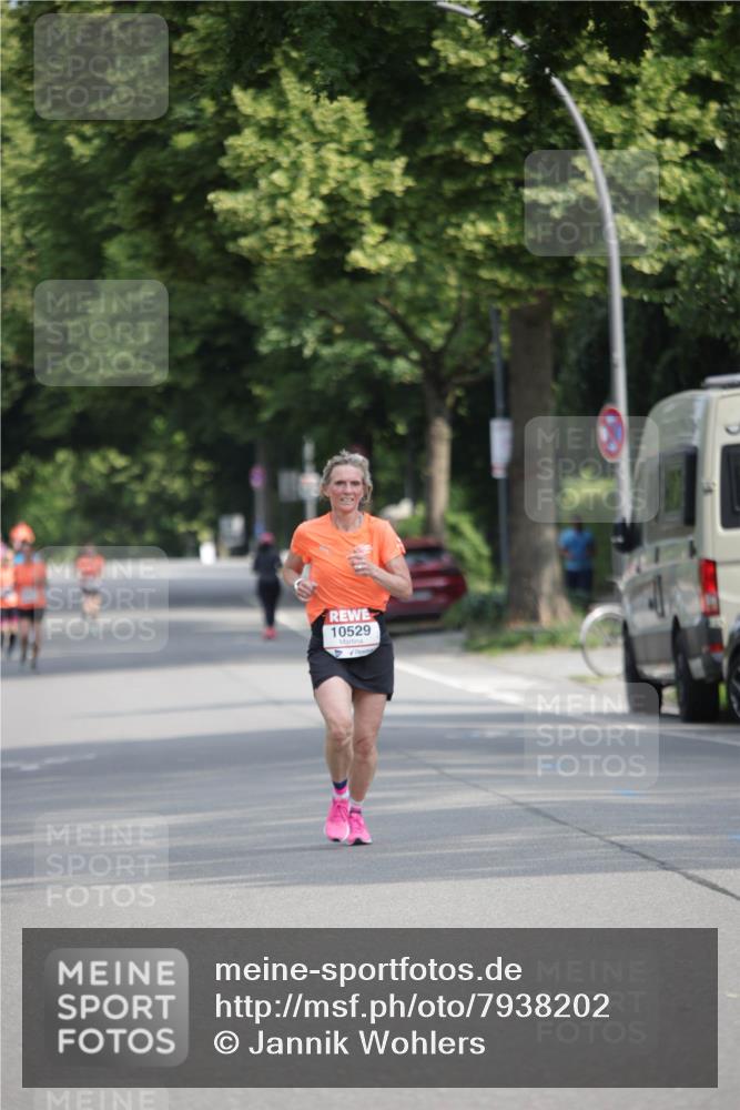 15.06.2025 - REWE Women's Run Jannik Wohlers http://msf.ph/oto/7938202 15.06.2025 08:43:53 Laufen 10529 meine-sportfotos.de
