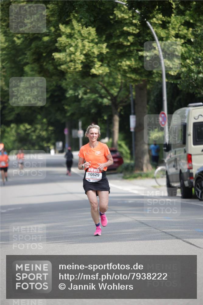 15.06.2025 - REWE Women's Run Jannik Wohlers http://msf.ph/oto/7938222 15.06.2025 08:43:54 Laufen 10529 meine-sportfotos.de