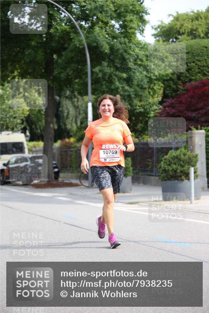 15.06.2025 - REWE Women's Run Jannik Wohlers http://msf.ph/oto/7938235 15.06.2025 09:55:59 Laufen 10769 meine-sportfotos.de