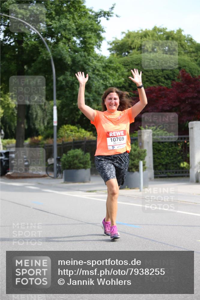 15.06.2025 - REWE Women's Run Jannik Wohlers http://msf.ph/oto/7938255 15.06.2025 09:56:00 Laufen 10769 meine-sportfotos.de