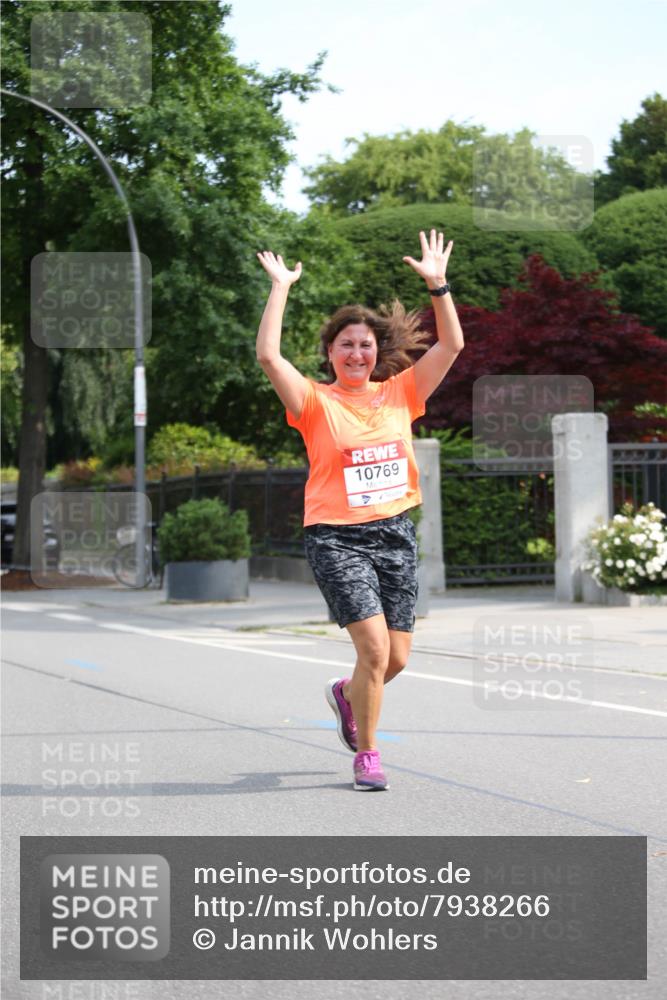 15.06.2025 - REWE Women's Run Jannik Wohlers http://msf.ph/oto/7938266 15.06.2025 09:56:00 Laufen 10769 meine-sportfotos.de