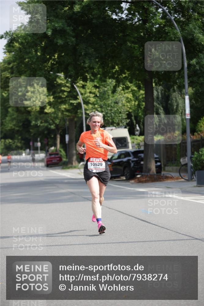 15.06.2025 - REWE Women's Run Jannik Wohlers http://msf.ph/oto/7938274 15.06.2025 08:43:57 Laufen 10529 meine-sportfotos.de