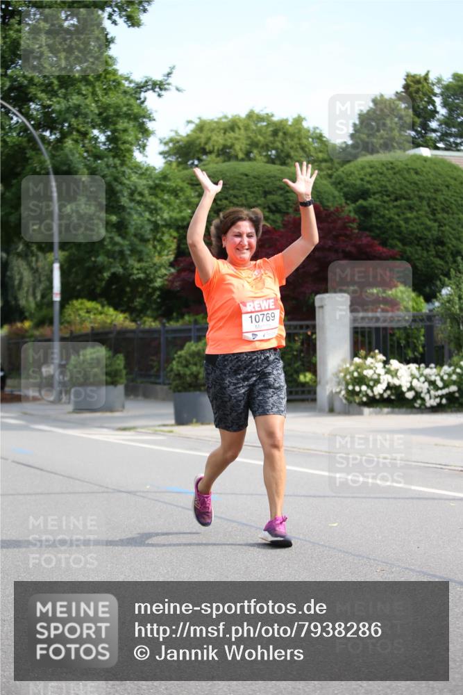 15.06.2025 - REWE Women's Run Jannik Wohlers http://msf.ph/oto/7938286 15.06.2025 09:56:00 Laufen 10769 meine-sportfotos.de