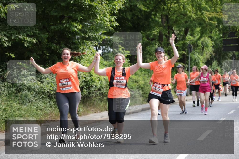 15.06.2025 - REWE Women's Run Jannik Wohlers http://msf.ph/oto/7938295 15.06.2025 10:14:24 Laufen 5629, 5654, 5572, 5283, 6684 meine-sportfotos.de