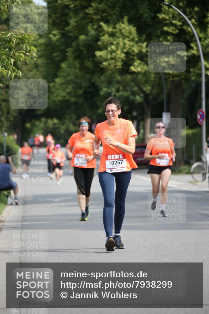 15.06.2025 - REWE Women's Run Jannik Wohlers http://msf.ph/oto/7938299 15.06.2025 09:56:06 Laufen 10749, 10257 meine-sportfotos.de