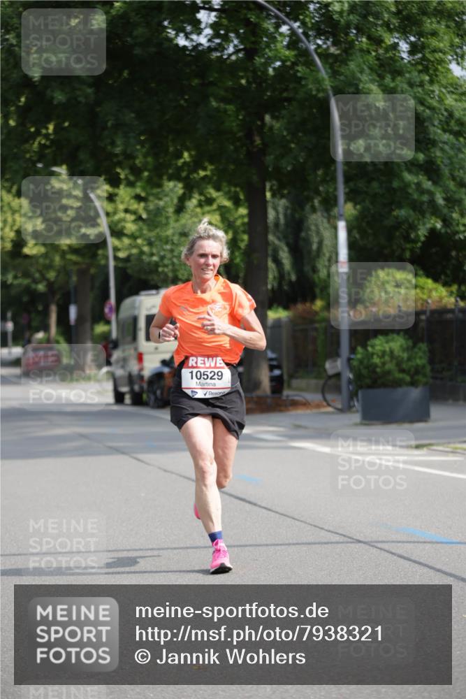 15.06.2025 - REWE Women's Run Jannik Wohlers http://msf.ph/oto/7938321 15.06.2025 08:43:58 Laufen 10529 meine-sportfotos.de