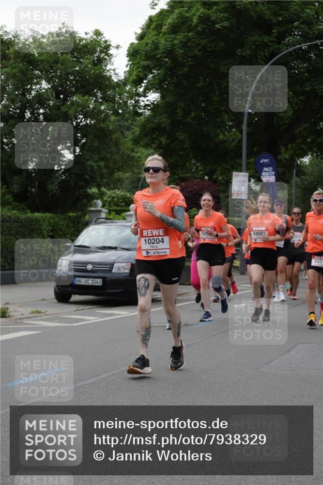 15.06.2025 - REWE Women's Run Jannik Wohlers http://msf.ph/oto/7938329 15.06.2025 08:27:15 Laufen 1043, 10204 meine-sportfotos.de