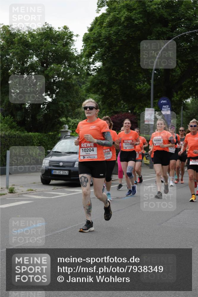 15.06.2025 - REWE Women's Run Jannik Wohlers http://msf.ph/oto/7938349 15.06.2025 08:27:16 Laufen 1043, 10204, 0105, 522, 10582, 1029, 4, 10877, 1024 meine-sportfotos.de