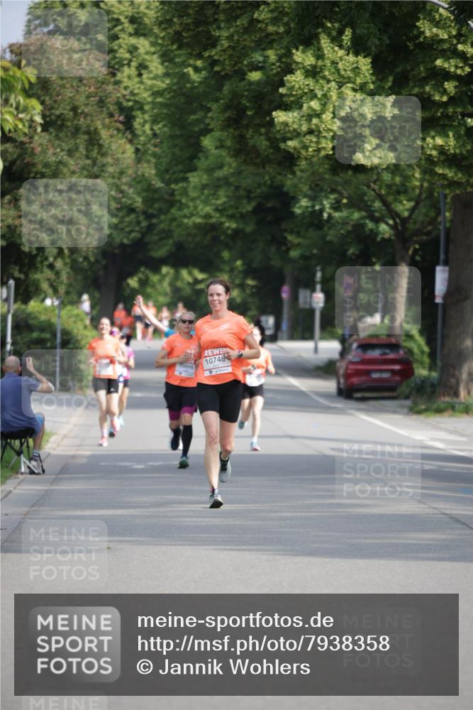 15.06.2025 - REWE Women's Run Jannik Wohlers http://msf.ph/oto/7938358 15.06.2025 08:44:08 Laufen 10748 meine-sportfotos.de