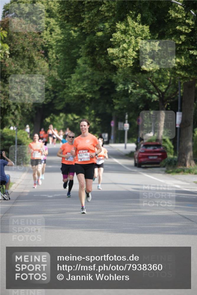 15.06.2025 - REWE Women's Run Jannik Wohlers http://msf.ph/oto/7938360 15.06.2025 08:44:08 Laufen 10748 meine-sportfotos.de
