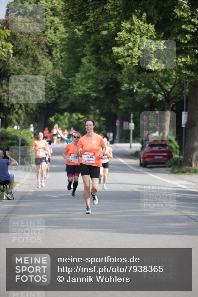 15.06.2025 - REWE Women's Run Jannik Wohlers http://msf.ph/oto/7938365 15.06.2025 08:44:08 Laufen 10748, 10866 meine-sportfotos.de