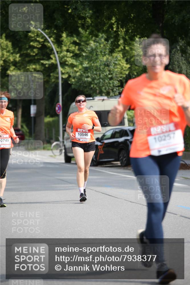 15.06.2025 - REWE Women's Run Jannik Wohlers http://msf.ph/oto/7938377 15.06.2025 09:56:10 Laufen 10546, 10257 meine-sportfotos.de