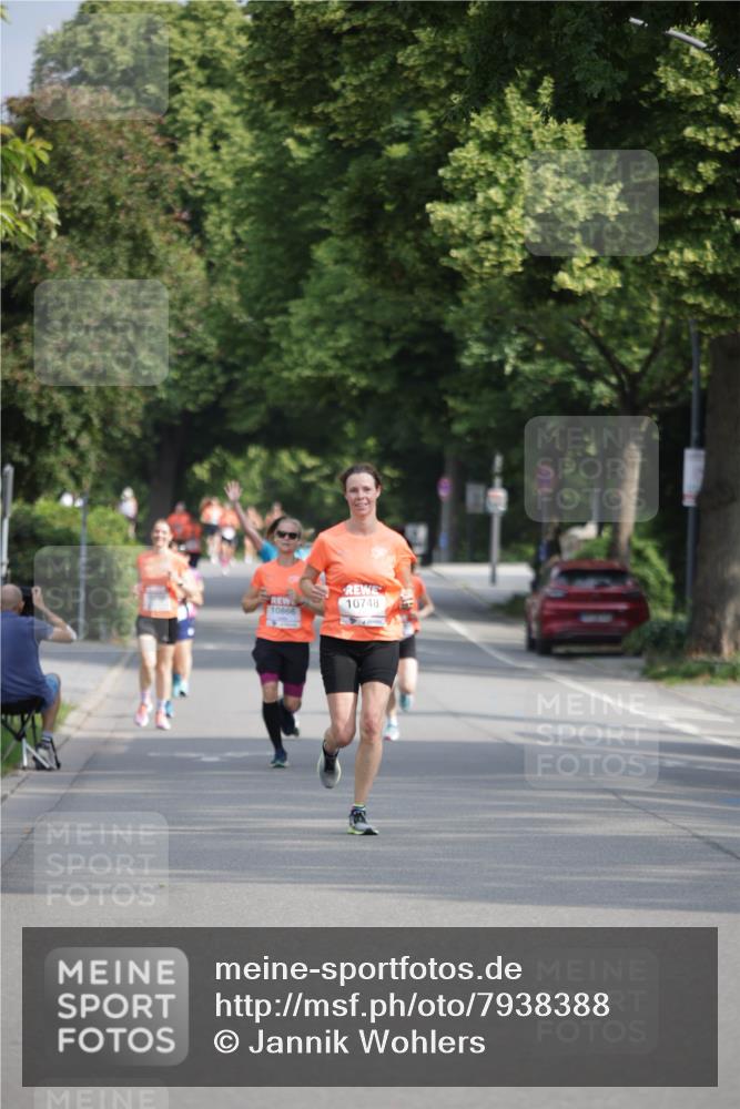 15.06.2025 - REWE Women's Run Jannik Wohlers http://msf.ph/oto/7938388 15.06.2025 08:44:08 Laufen 10748, 10866 meine-sportfotos.de