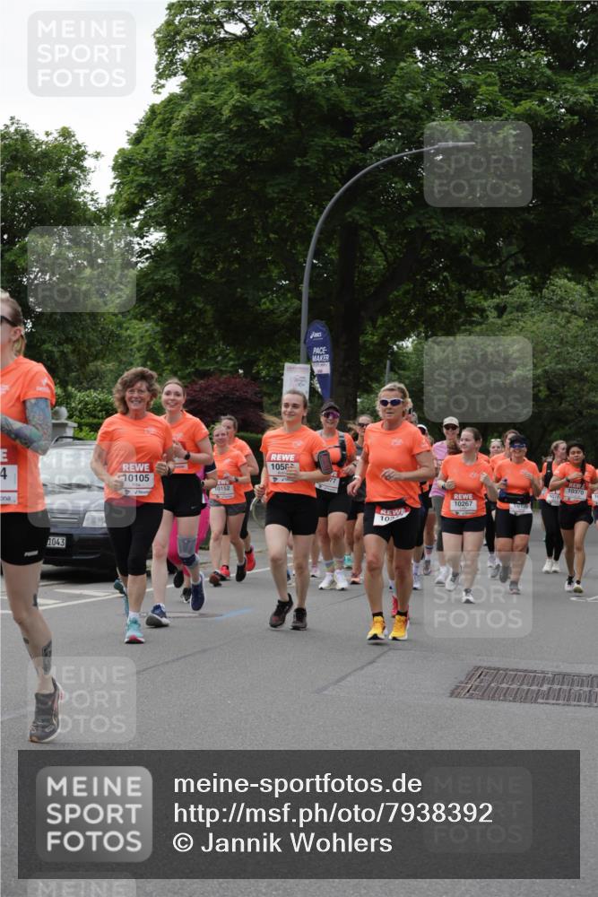 15.06.2025 - REWE Women's Run Jannik Wohlers http://msf.ph/oto/7938392 15.06.2025 08:27:16 Laufen 1056, 4, 10105, 10152, 1043, 10267, 39, 102, 10370, 10760 meine-sportfotos.de