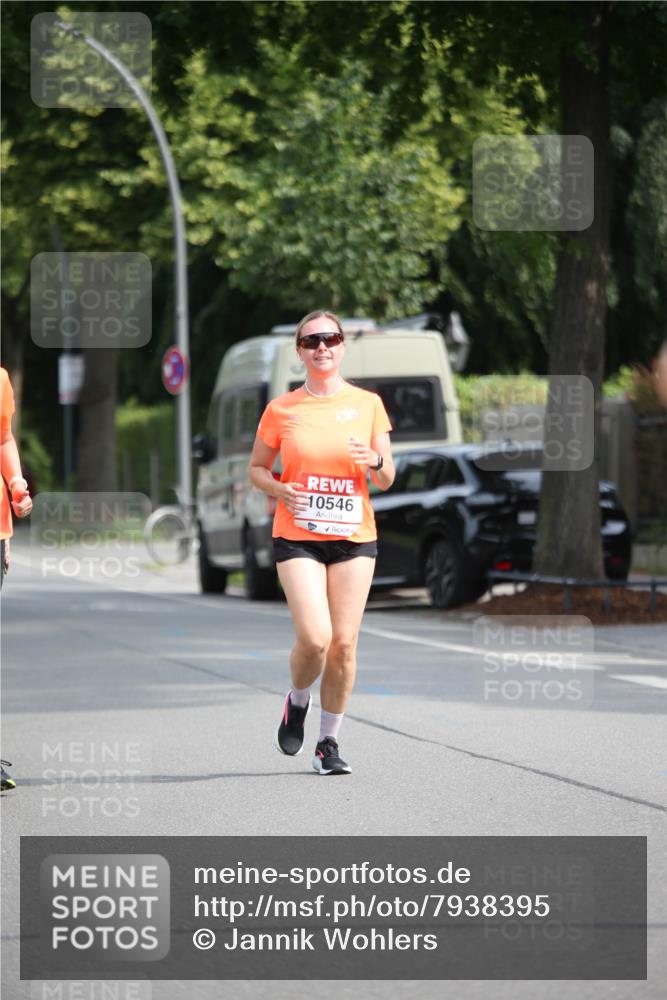 15.06.2025 - REWE Women's Run Jannik Wohlers http://msf.ph/oto/7938395 15.06.2025 09:56:11 Laufen 10546 meine-sportfotos.de