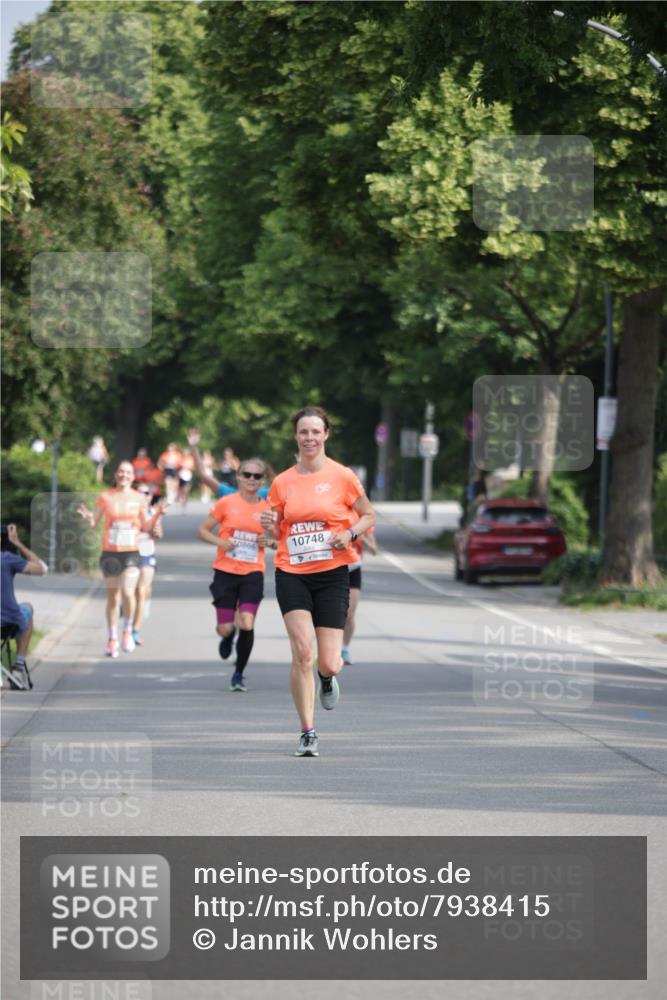 15.06.2025 - REWE Women's Run Jannik Wohlers http://msf.ph/oto/7938415 15.06.2025 08:44:09 Laufen 0866, 10748 meine-sportfotos.de