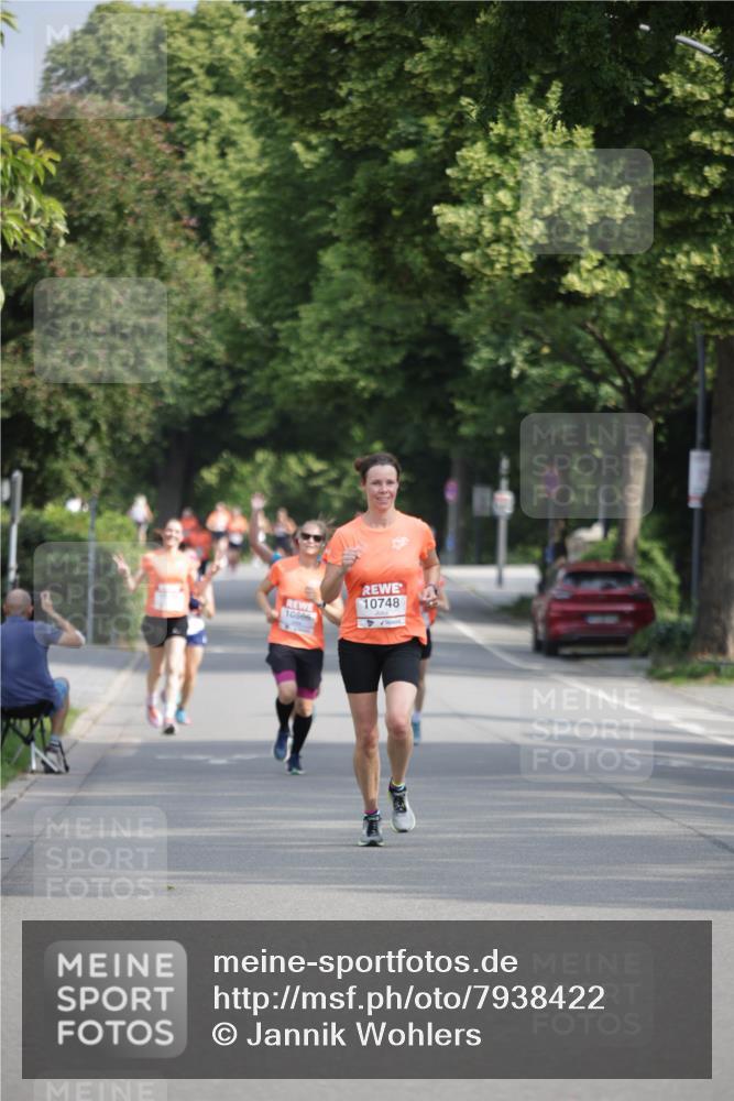 15.06.2025 - REWE Women's Run Jannik Wohlers http://msf.ph/oto/7938422 15.06.2025 08:44:09 Laufen 10866, 10748 meine-sportfotos.de