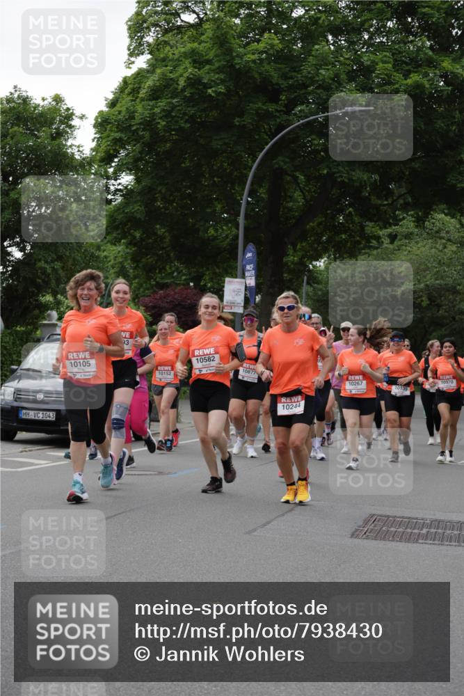 15.06.2025 - REWE Women's Run Jannik Wohlers http://msf.ph/oto/7938430 15.06.2025 08:27:16 Laufen 1043, 10105, 93, 10152, 10582, 10877, 10267, 10370, 10139, 10244 meine-sportfotos.de