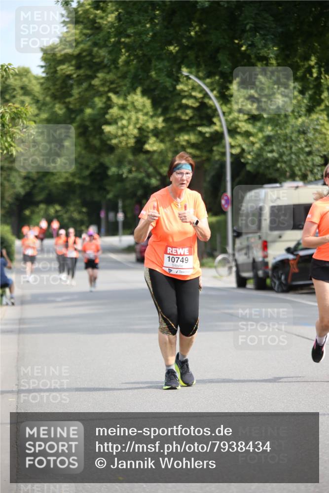 15.06.2025 - REWE Women's Run Jannik Wohlers http://msf.ph/oto/7938434 15.06.2025 09:56:12 Laufen 10749 meine-sportfotos.de