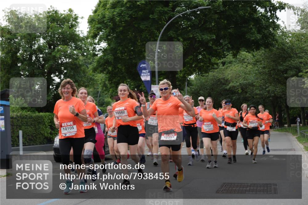 15.06.2025 - REWE Women's Run Jannik Wohlers http://msf.ph/oto/7938455 15.06.2025 08:27:17 Laufen 10105, 10582, 73, 10877, 10244, 10392, 10370, 10267 meine-sportfotos.de
