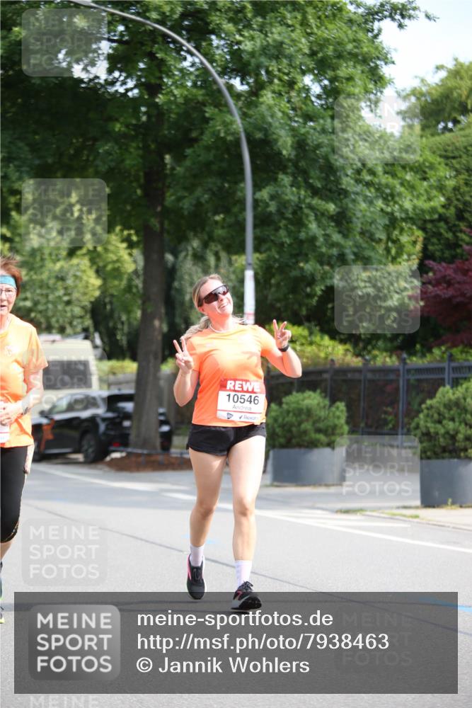 15.06.2025 - REWE Women's Run Jannik Wohlers http://msf.ph/oto/7938463 15.06.2025 09:56:14 Laufen 10546 meine-sportfotos.de