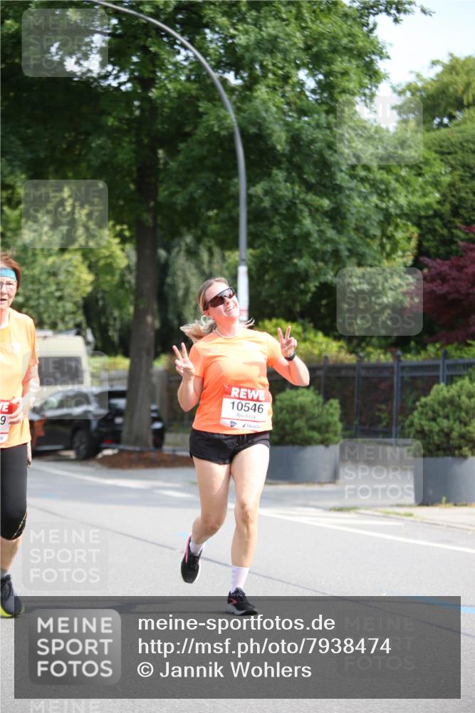 15.06.2025 - REWE Women's Run Jannik Wohlers http://msf.ph/oto/7938474 15.06.2025 09:56:14 Laufen 9, 10546 meine-sportfotos.de
