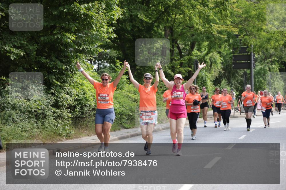 15.06.2025 - REWE Women's Run Jannik Wohlers http://msf.ph/oto/7938476 15.06.2025 10:14:28 Laufen 5362, 5283, 5684, 5545, 6010 meine-sportfotos.de