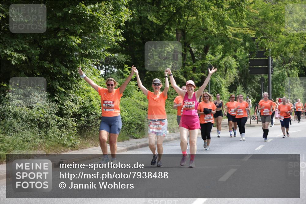 15.06.2025 - REWE Women's Run Jannik Wohlers http://msf.ph/oto/7938488 15.06.2025 10:14:28 Laufen 5362, 5283, 5684, 5011, 5010, 5545 meine-sportfotos.de