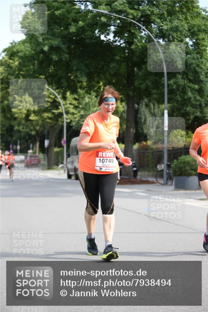 15.06.2025 - REWE Women's Run Jannik Wohlers http://msf.ph/oto/7938494 15.06.2025 09:56:15 Laufen 10749 meine-sportfotos.de