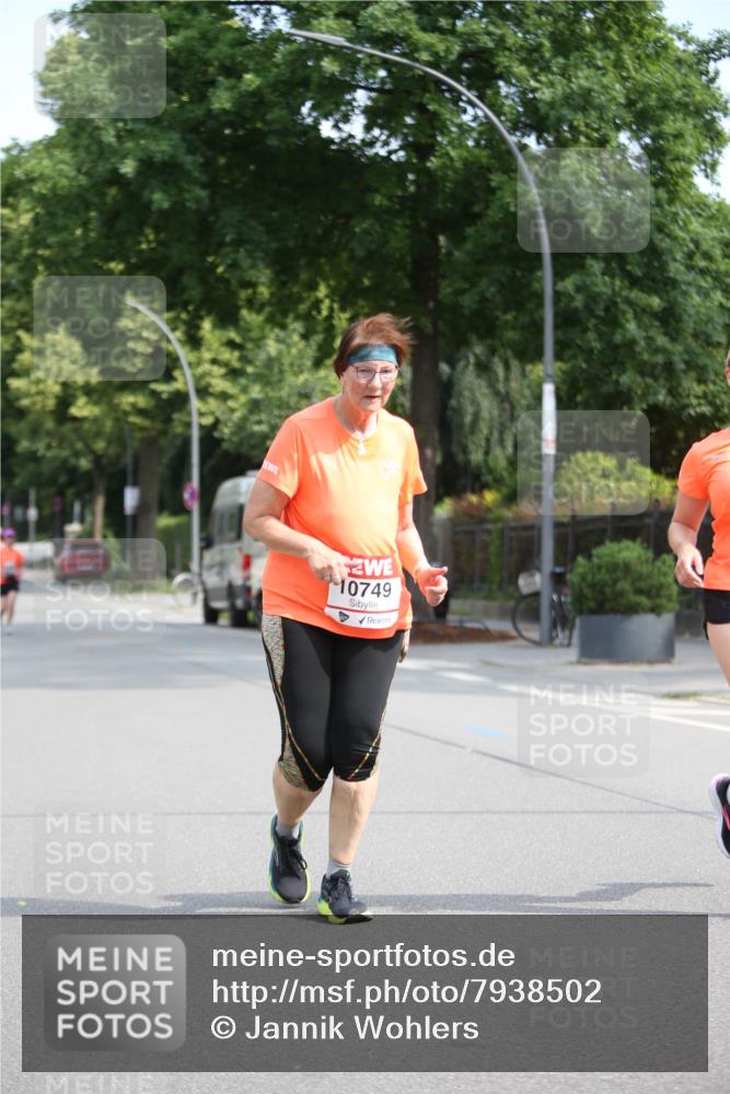15.06.2025 - REWE Women's Run Jannik Wohlers http://msf.ph/oto/7938502 15.06.2025 09:56:15 Laufen 10749 meine-sportfotos.de