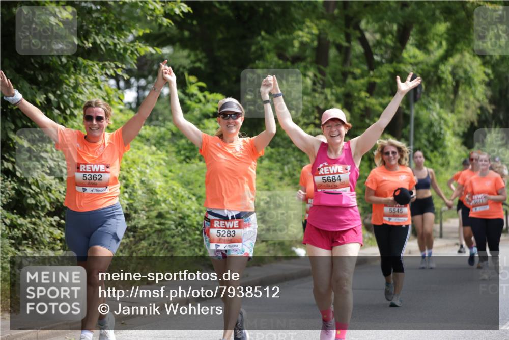 15.06.2025 - REWE Women's Run Jannik Wohlers http://msf.ph/oto/7938512 15.06.2025 10:14:28 Laufen 5362, 5283, 5684, 5545 meine-sportfotos.de