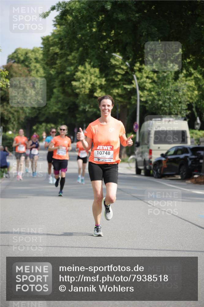 15.06.2025 - REWE Women's Run Jannik Wohlers http://msf.ph/oto/7938518 15.06.2025 08:44:13 Laufen 10748 meine-sportfotos.de