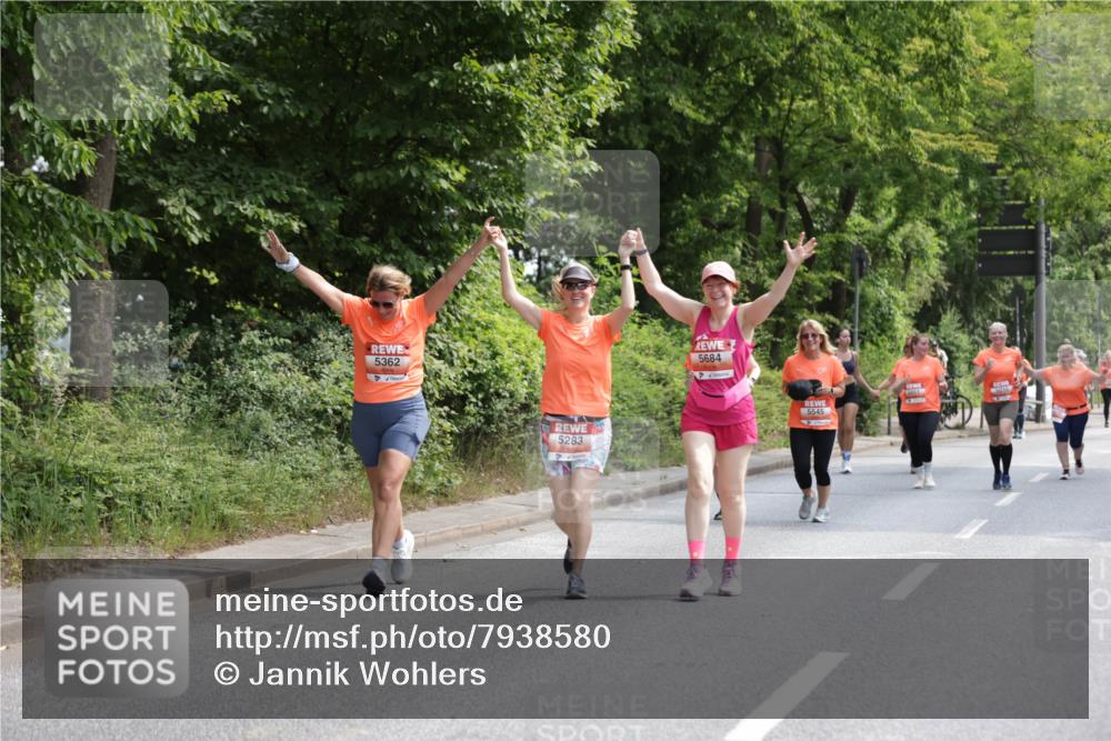 15.06.2025 - REWE Women's Run Jannik Wohlers http://msf.ph/oto/7938580 15.06.2025 10:14:29 Laufen 5362, 5283, 5684, 5011, 5545 meine-sportfotos.de