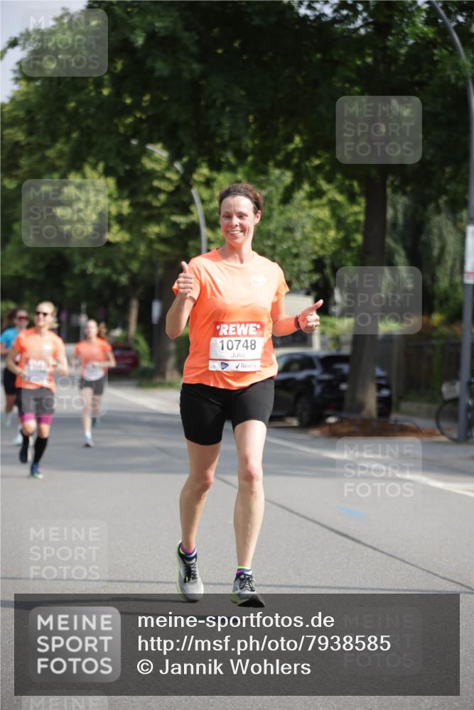 15.06.2025 - REWE Women's Run Jannik Wohlers http://msf.ph/oto/7938585 15.06.2025 08:44:14 Laufen 10748 meine-sportfotos.de