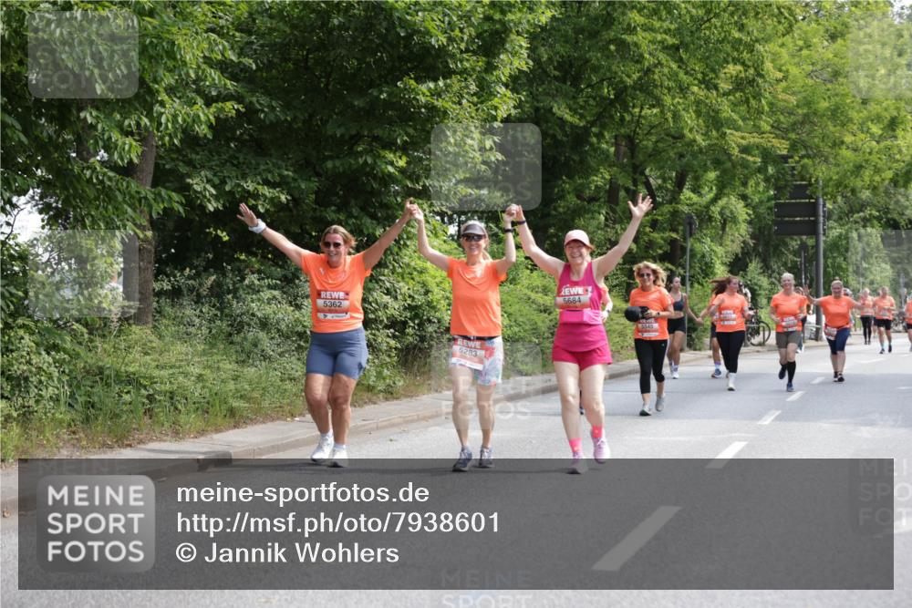 15.06.2025 - REWE Women's Run Jannik Wohlers http://msf.ph/oto/7938601 15.06.2025 10:14:30 Laufen 5362, 5283, 5684, 6011, 5545 meine-sportfotos.de