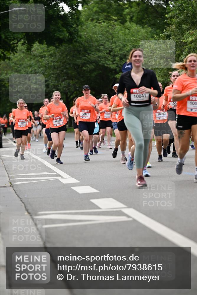 15.06.2025 - REWE Women's Run Dr. Thomas Lammeyer http://msf.ph/oto/7938615 15.06.2025 09:20:10 Laufen 10188, 10091, 10390, 10093, 10041, 100, 100, 10862 meine-sportfotos.de