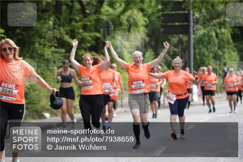 15.06.2025 - REWE Women's Run Jannik Wohlers http://msf.ph/oto/7938659 15.06.2025 10:14:32 Laufen 5545, 5011, 5010, 5476 meine-sportfotos.de